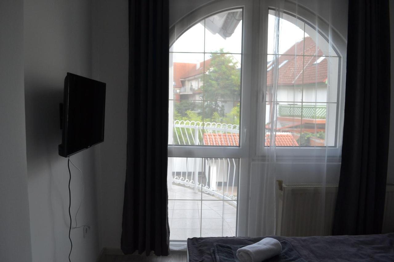 Fonix Design Rooms Debreczyn Zewnętrze zdjęcie